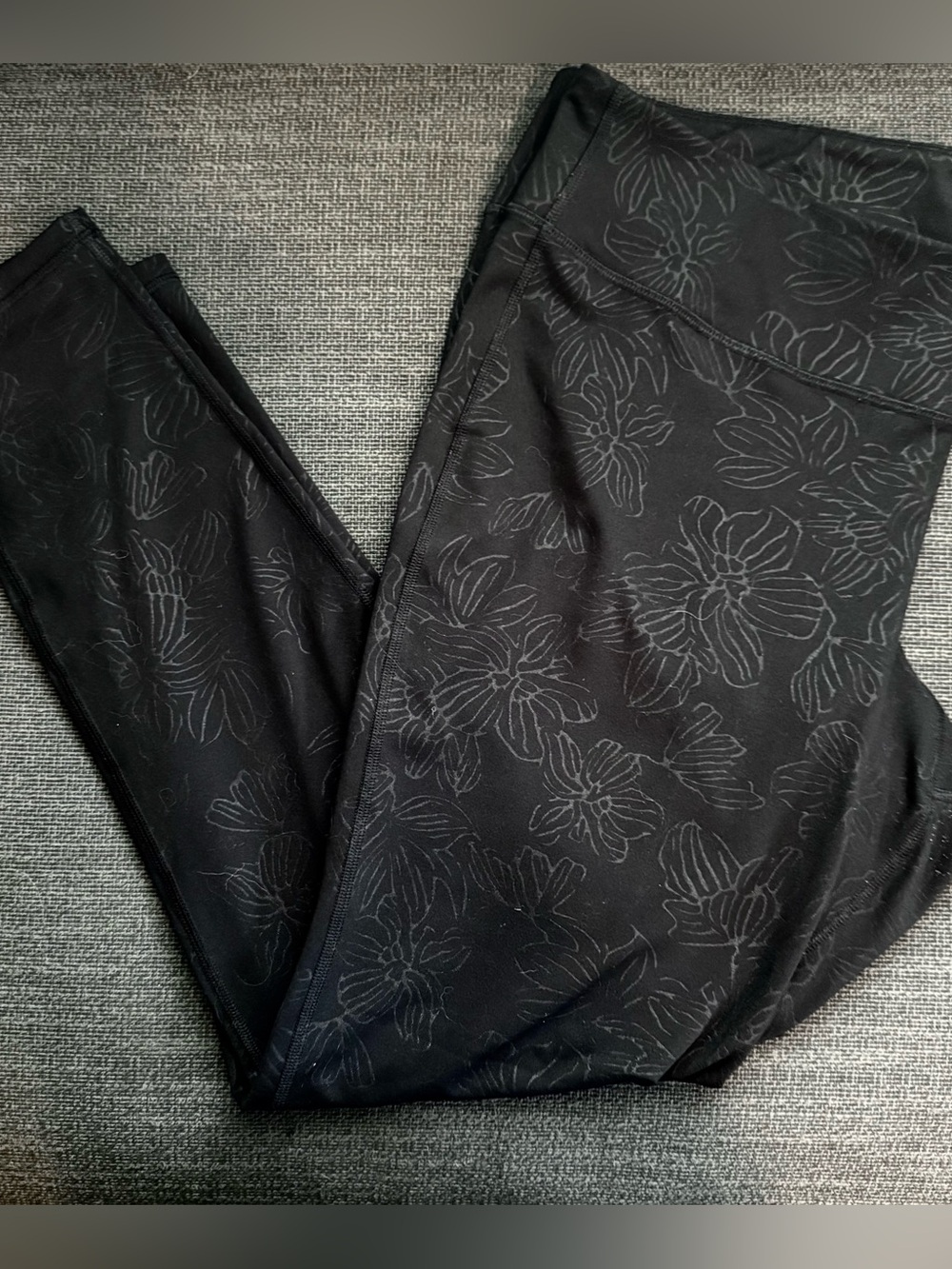 Old Navy Black Floral-Print Leggings
